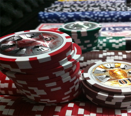 Chiến Lược Chơi Poker Không Khai Thác